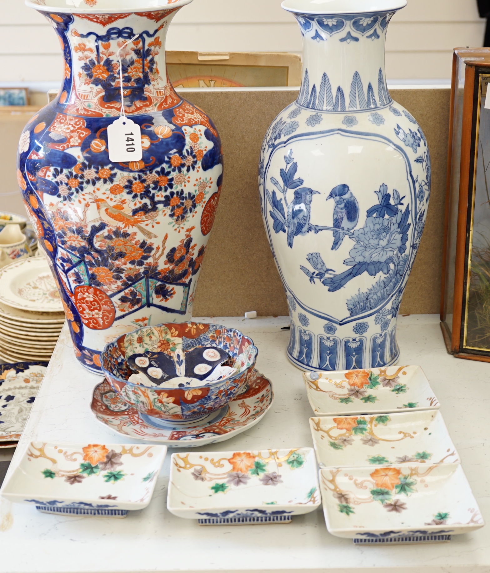 A Japanese Imari vase, a Chinese blue and white vase, two dishes, a bowl and a set of five dishes (10)